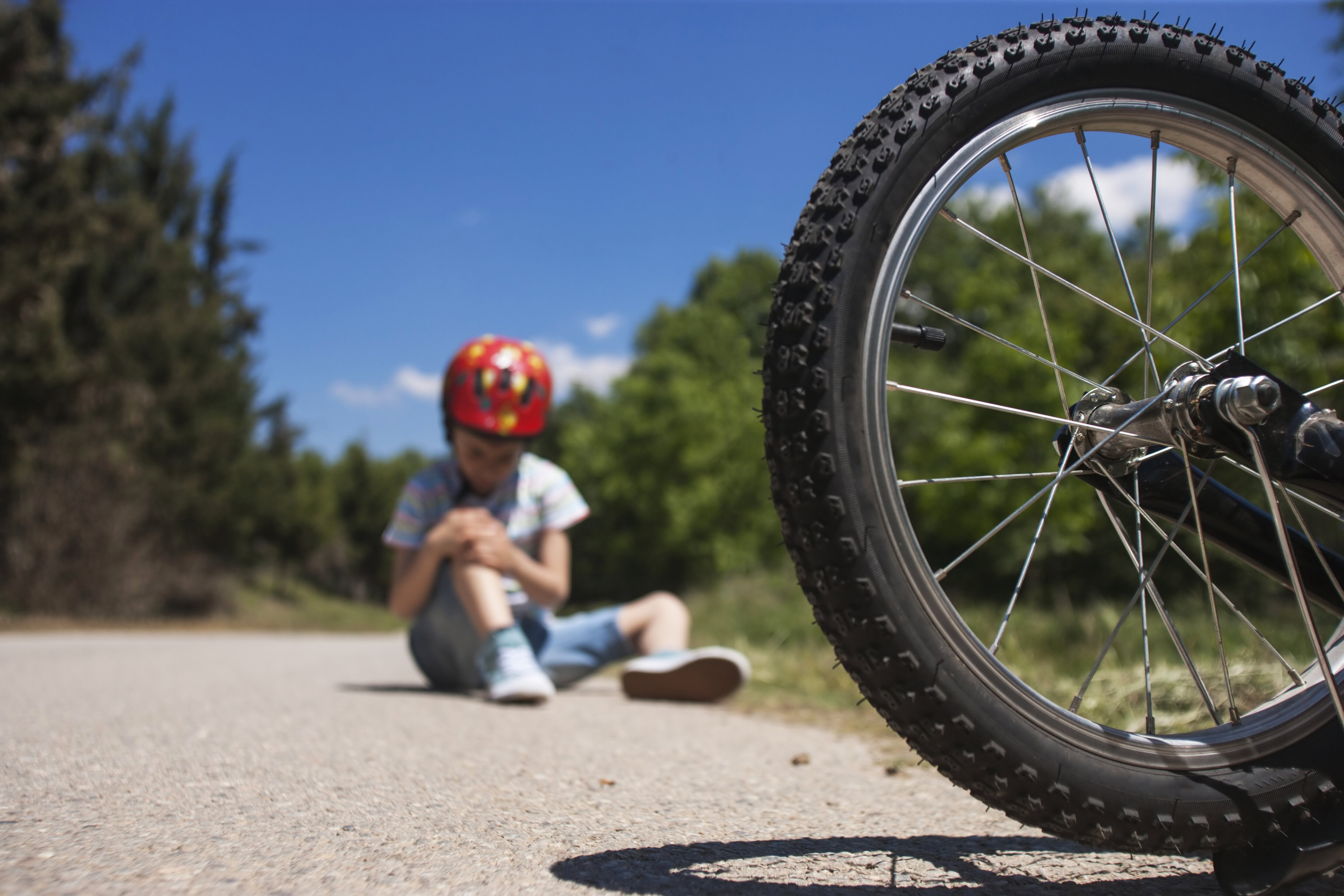 enfant tombé à vélo